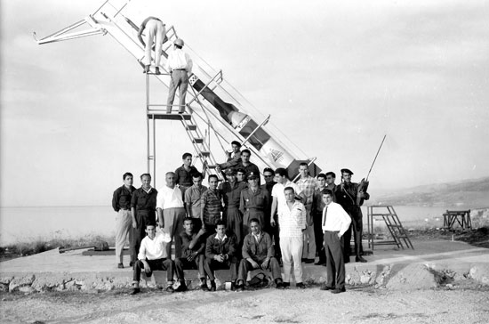 Group portrait taken before the launch of Cedar 3, 1962. Image from the Lebanese Rocket Society Archive, ©DR.
