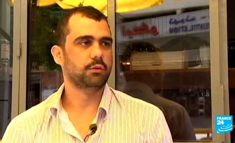 Julien and Sarra interview a Malagasy domestic worker 