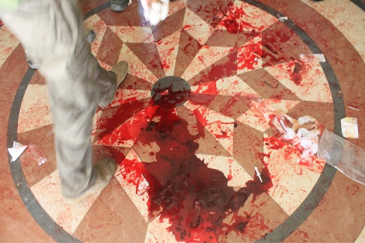 614928_438984776144000_47219160_o