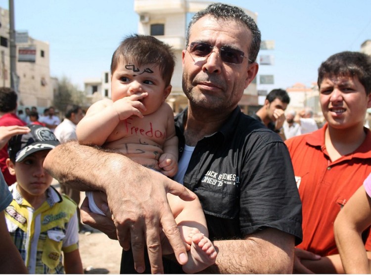 620466_438980556144422_1495513306_o